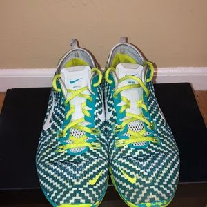 Nike running shoes 7.5